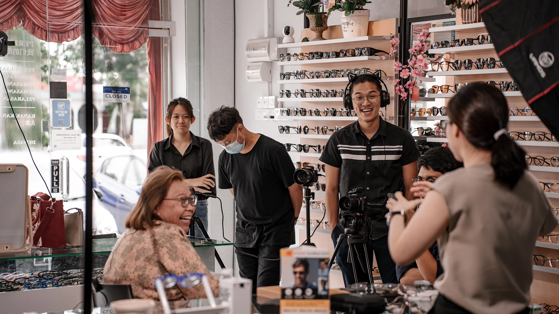 Service - Testimonial Videography 03